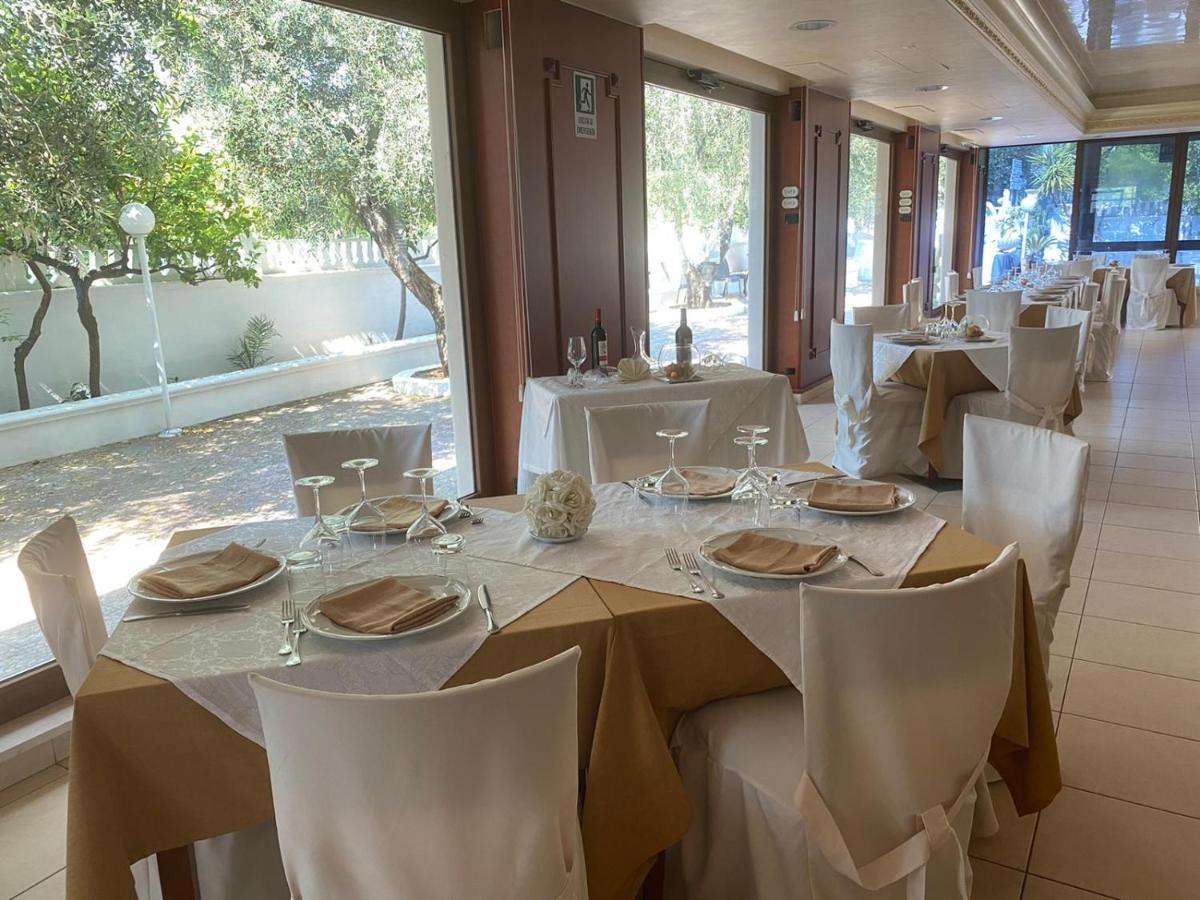 Hotel Il Melograno Mattinata Εξωτερικό φωτογραφία