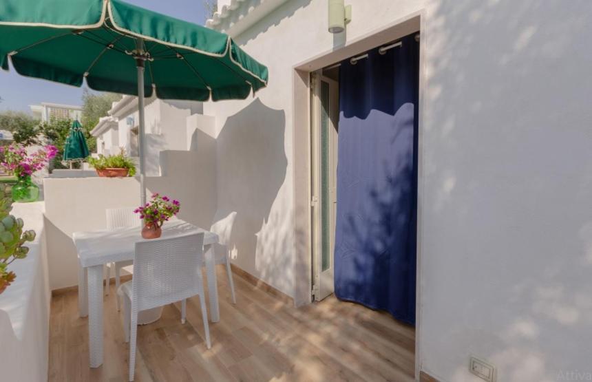Hotel Il Melograno Mattinata Εξωτερικό φωτογραφία