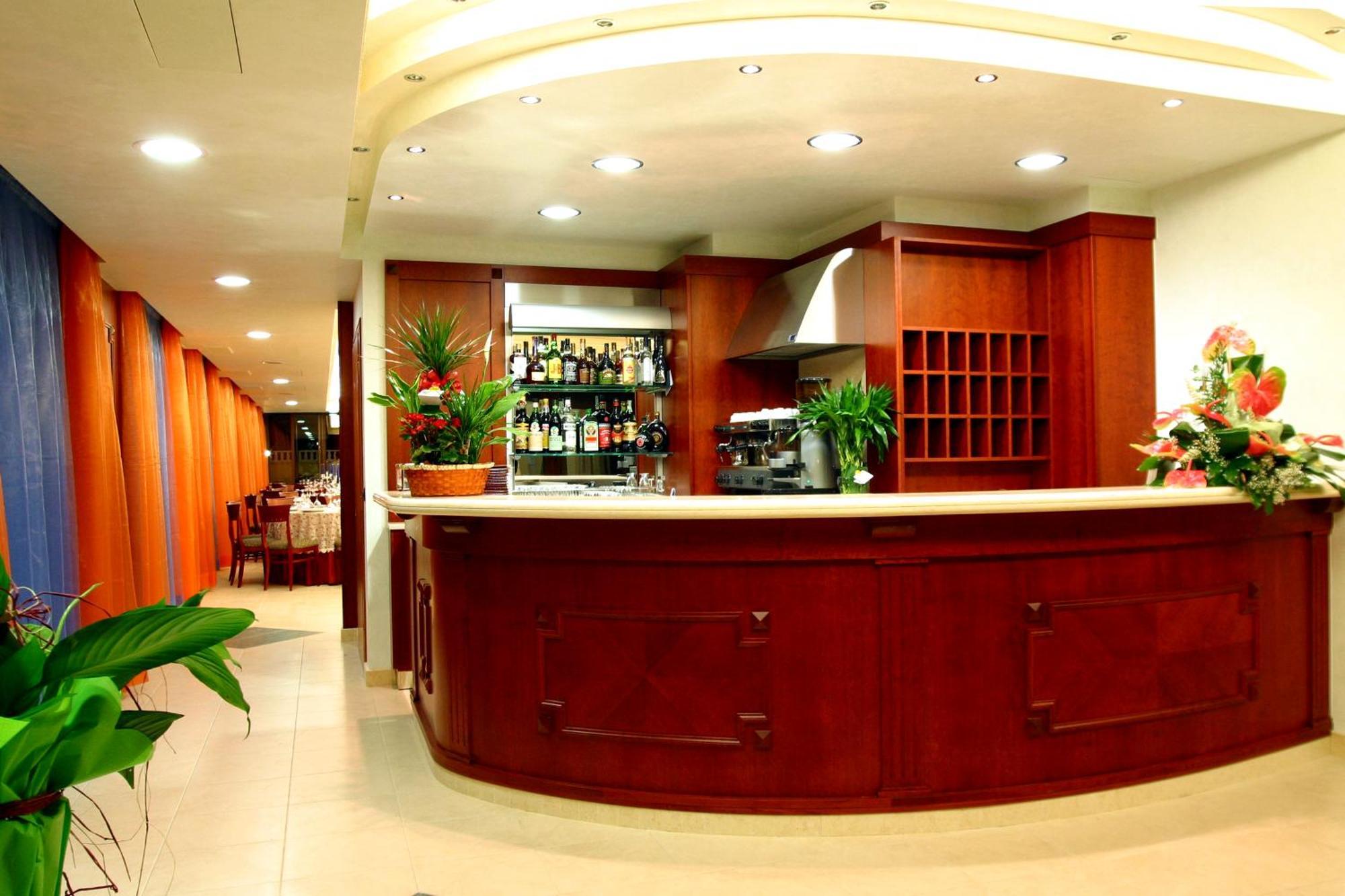 Hotel Il Melograno Mattinata Εξωτερικό φωτογραφία